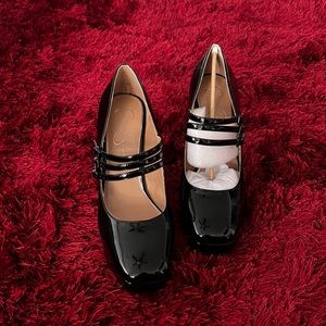 Jessica Simpson-      Size 11-      Black patent leather